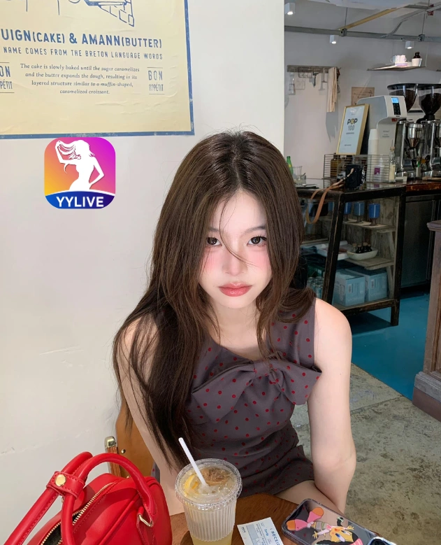 Bích Chi YYLIVE