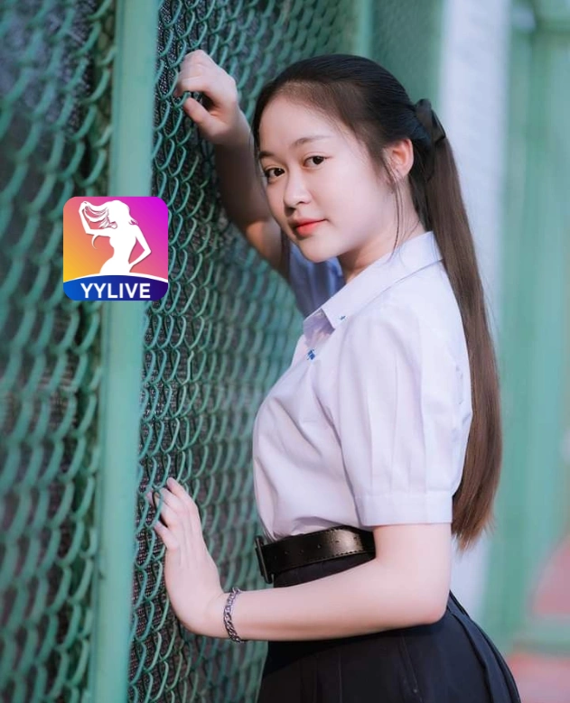 Cam Liên YYLIVE