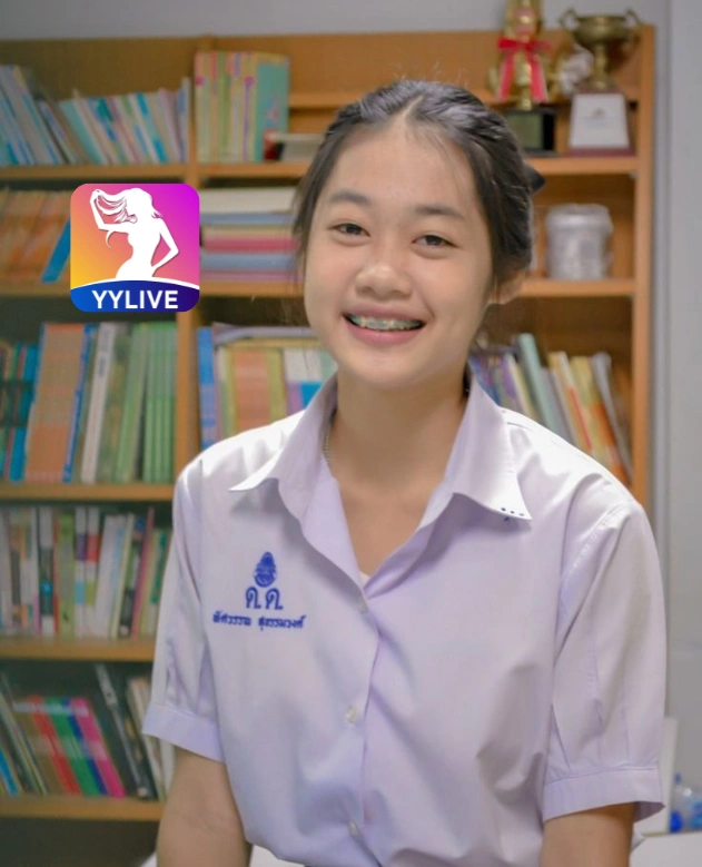Cam Liên YYLIVE