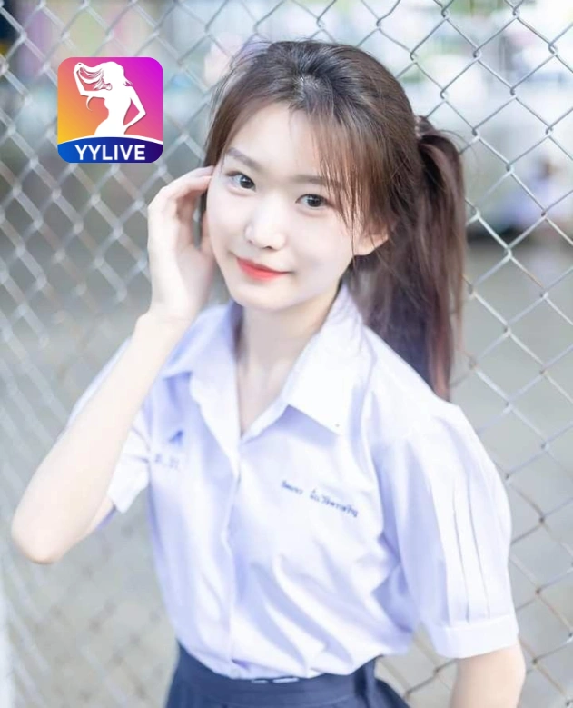 Cam Liên YYLIVE