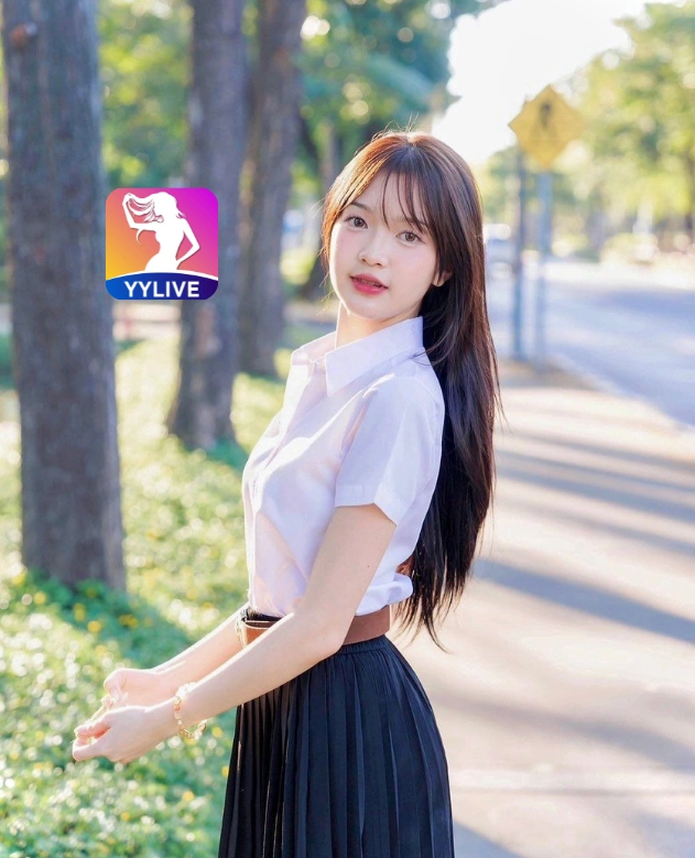Dewi Rahmawati YYLIVE