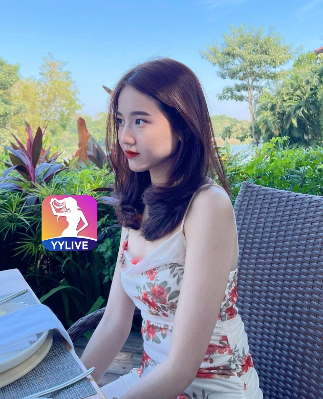 Hong Anh YYLIVE