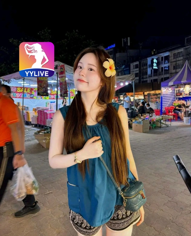 Hong Nhung YYLIVE