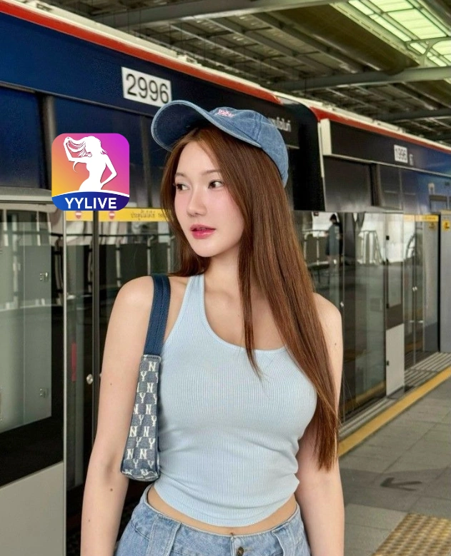 Hong Trang YYLIVE