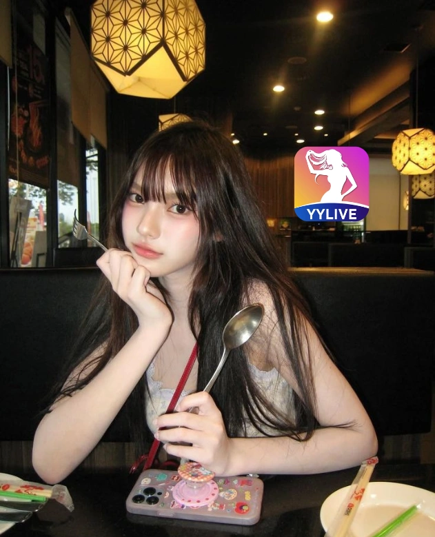 Khanh Nhu YYLIVE