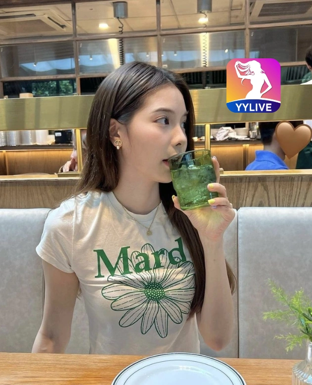 Kim Loan YYLIVE