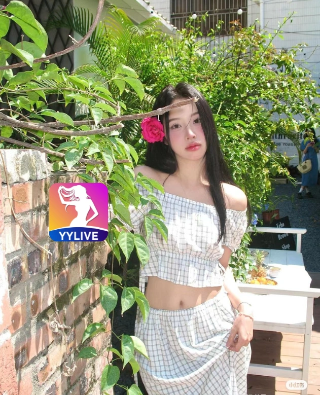 Kim Loan YYLIVE
