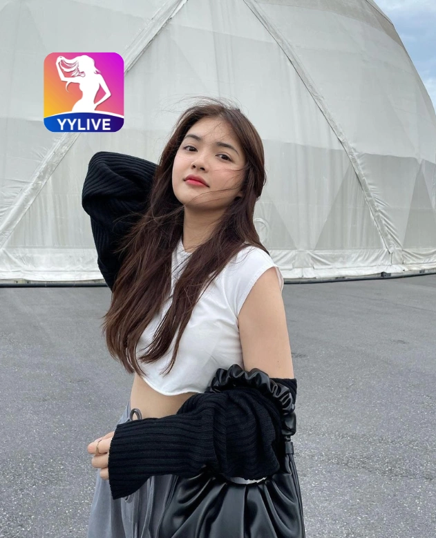 Kim Ngân YYLIVE