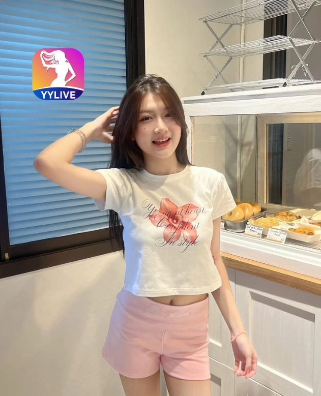 Lan Anh YYLIVE