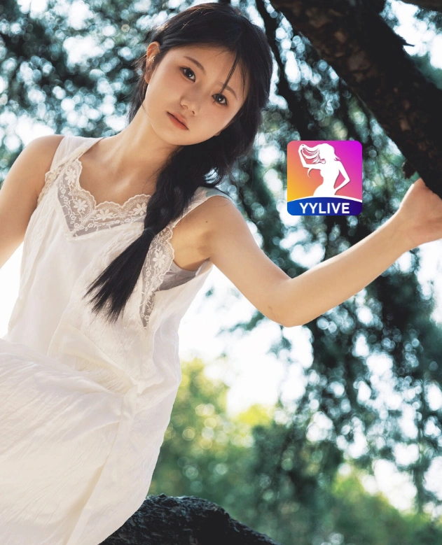 Lan Phương YYLIVE