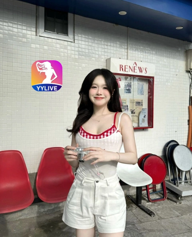 Lan Phương YYLIVE
