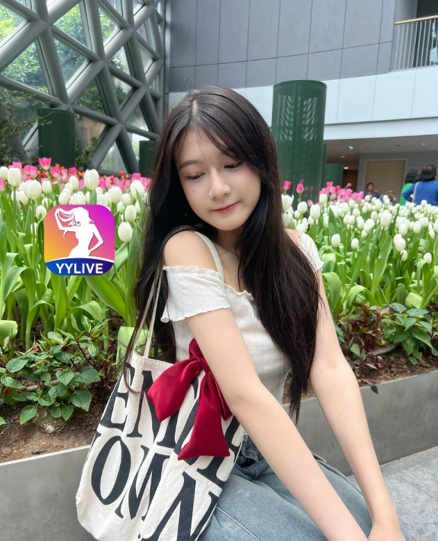 Liên Hoa YYLIVE