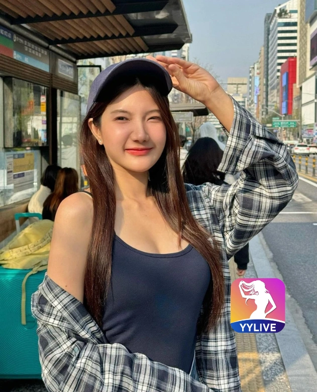 Mai Anh YYLIVE