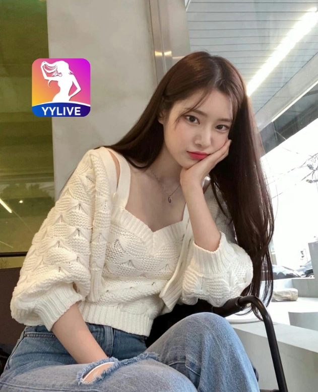 Minh Hằng YYLIVE