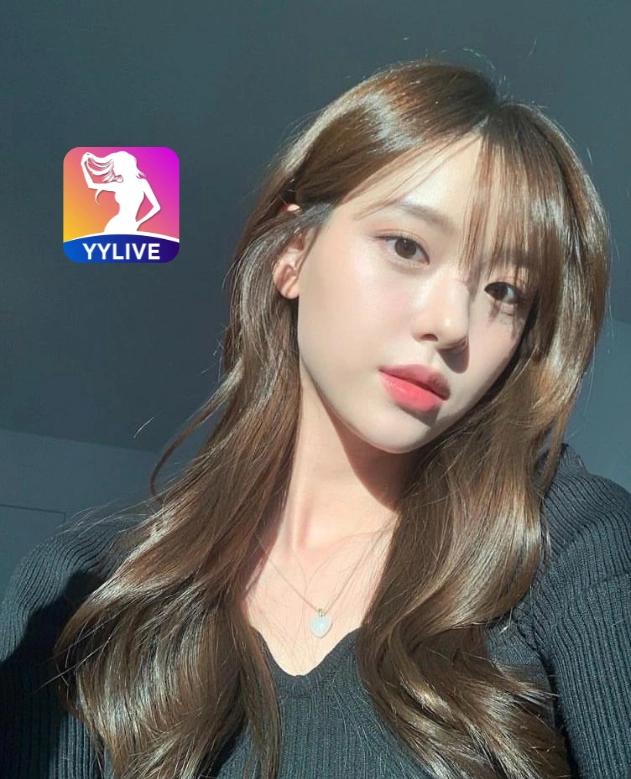 Minh Hằng YYLIVE