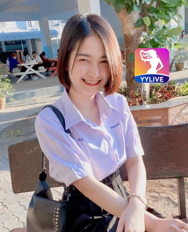 Mỹ Linh YYLIVE