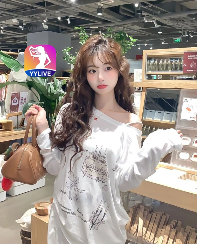 Ngọc Anh YYLIVE