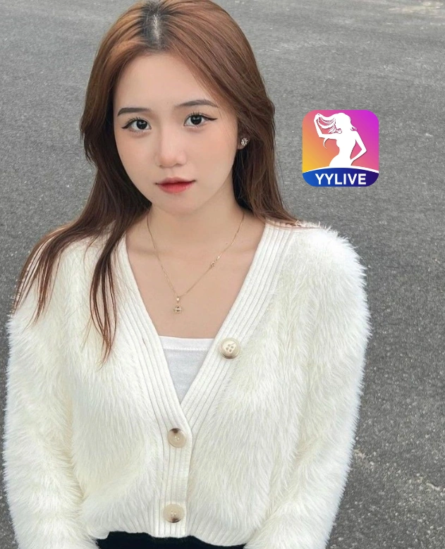 Ngọc Lan YYLIVE