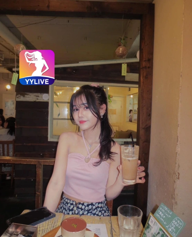 Phương Anh YYLIVE