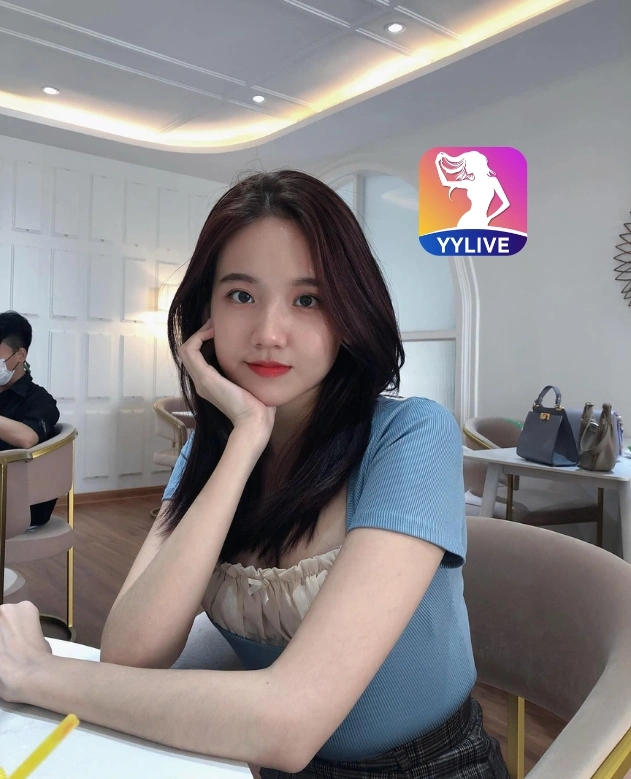 Phương Anh YYLIVE