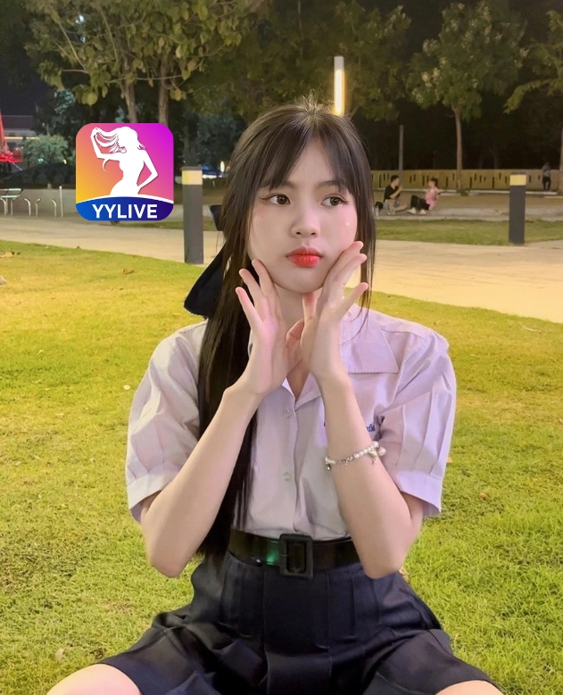 Phuong Linh YYLIVE