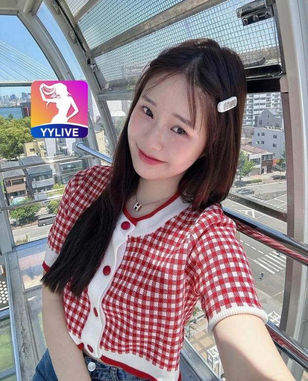 Putri Permatasari YYLIVE