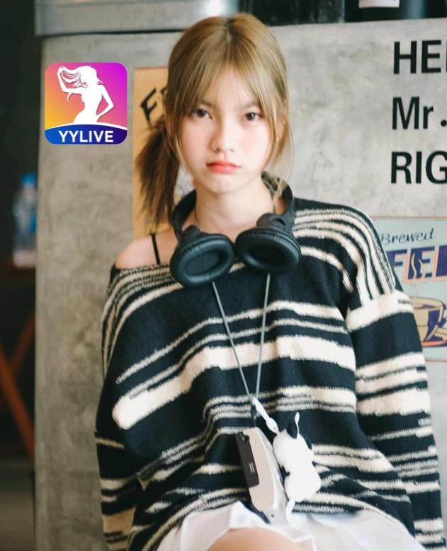Quynh Anh YYLIVE