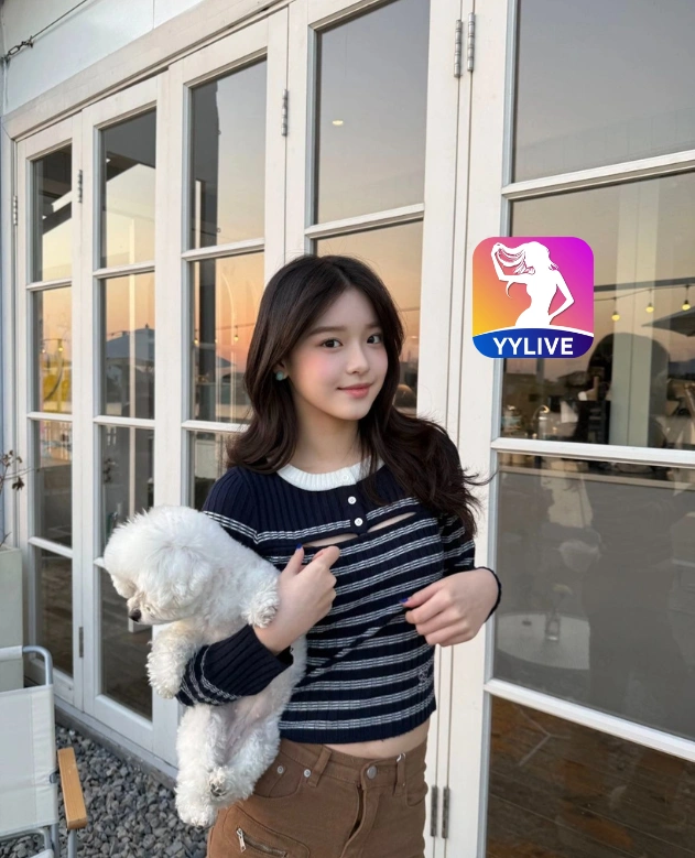 Quỳnh Mai YYLIVE