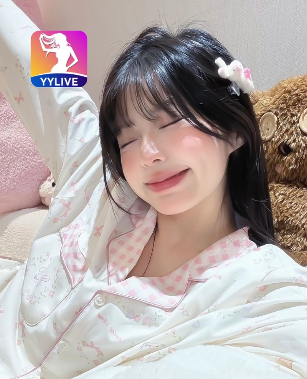 Quỳnh Mai YYLIVE