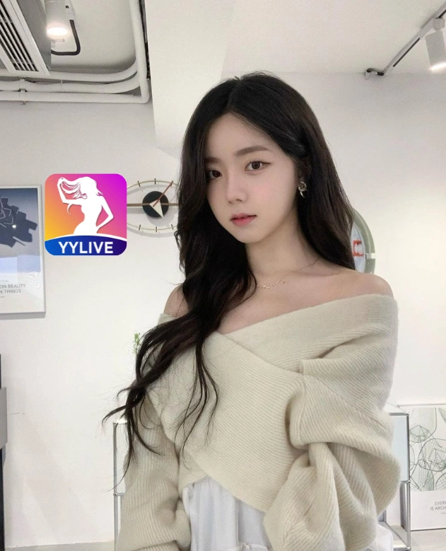 Quỳnh Thảo YYLIVE