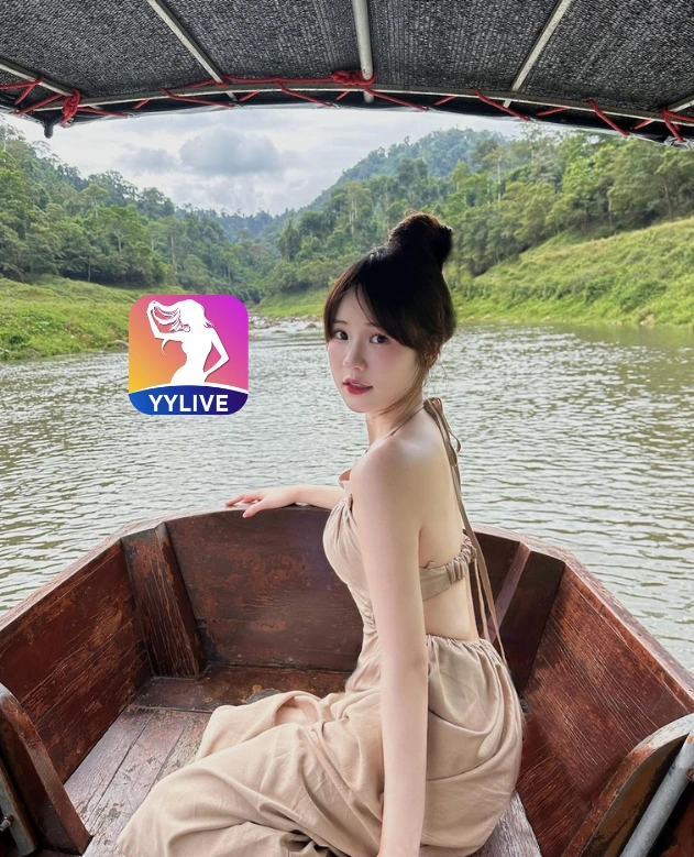 Quỳnh Thảo YYLIVE