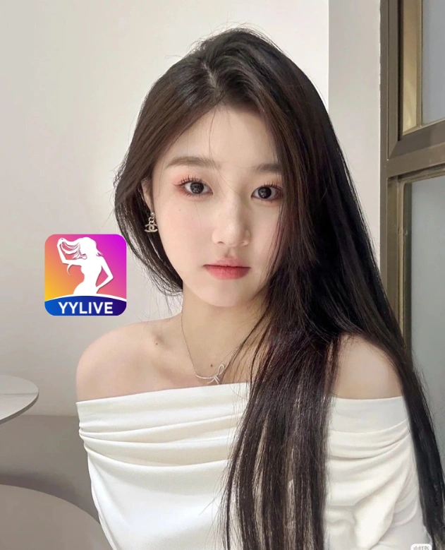 Quỳnh Thảo YYLIVE