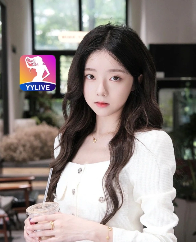 Quỳnh Thảo YYLIVE