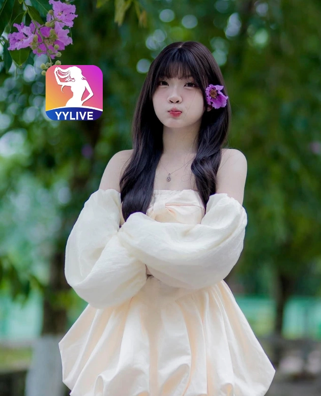 Thao Linh YYLIVE
