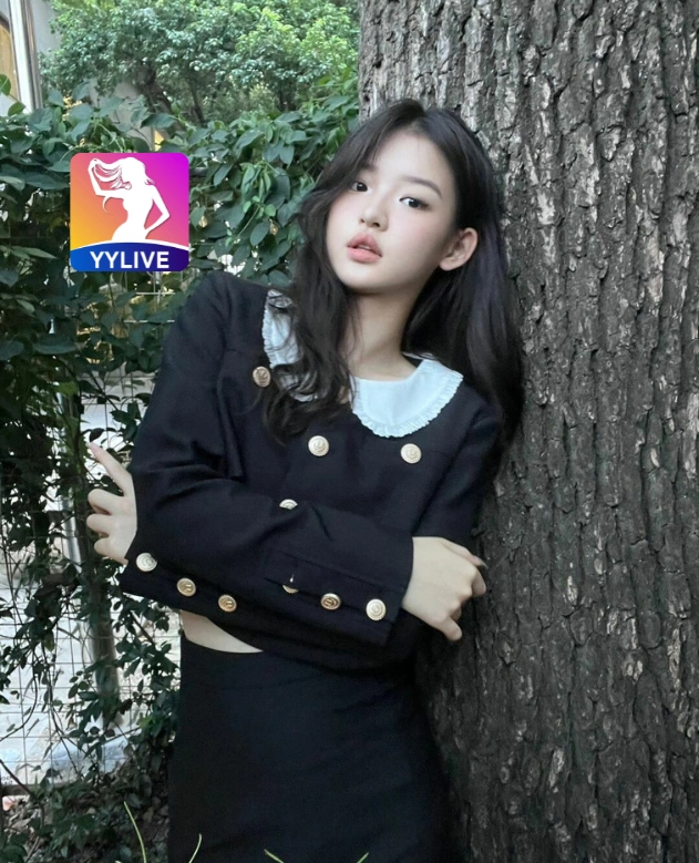 Thảo Linh YYLIVE
