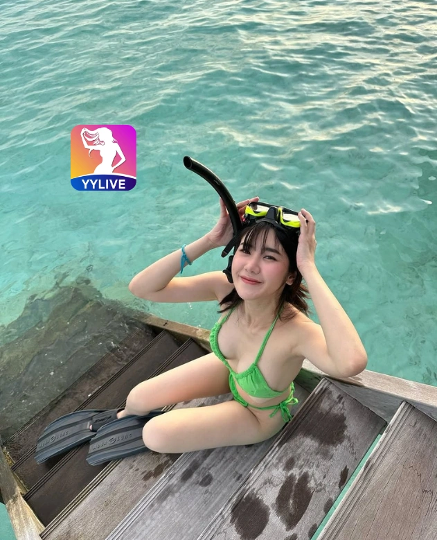 Thảo Vy YYLIVE