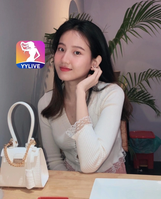 Thi Hương YYLIVE