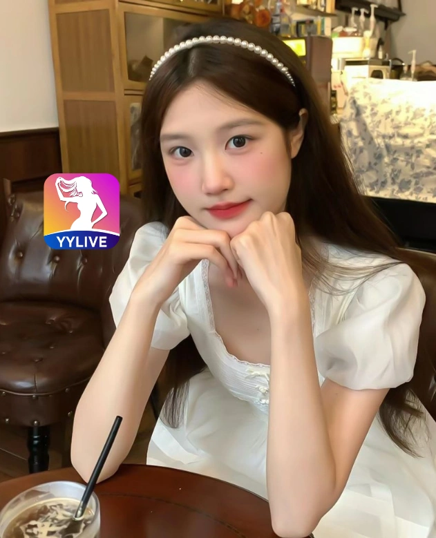 Thu Hằng YYLIVE