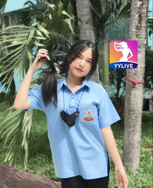 Thu Hang YYLIVE