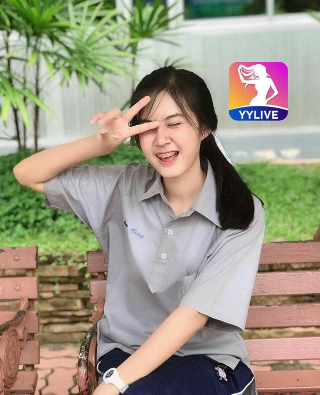 Thu Hang YYLIVE