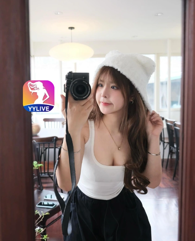 Thu Hằng YYLIVE