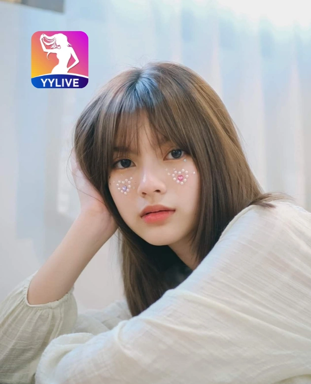 Thu Hiền YYLIVE