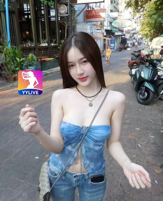 Thu Hiền YYLIVE