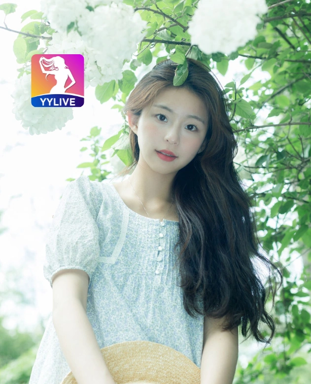 Thuy Prang YYLIVE