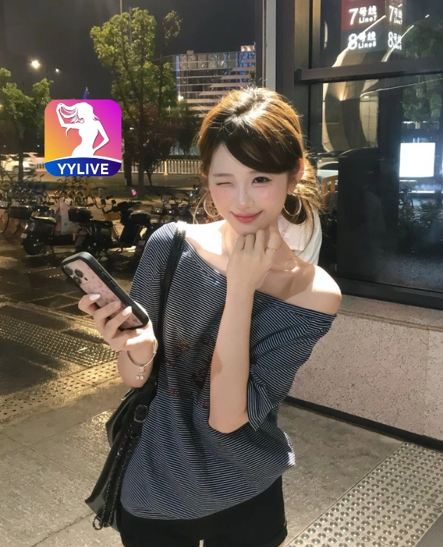 Trang Nhi YYLIVE