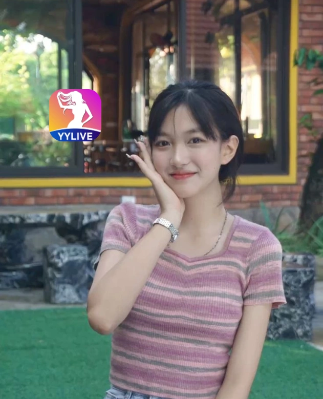 Trang Nhi YYLIVE