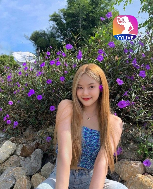 Grace Moore YYLIVE
