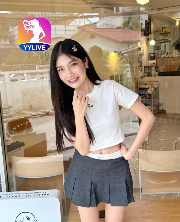 Julia Franklin YYLIVE
