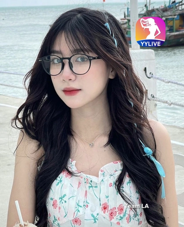 Lillian Foster YYLIVE