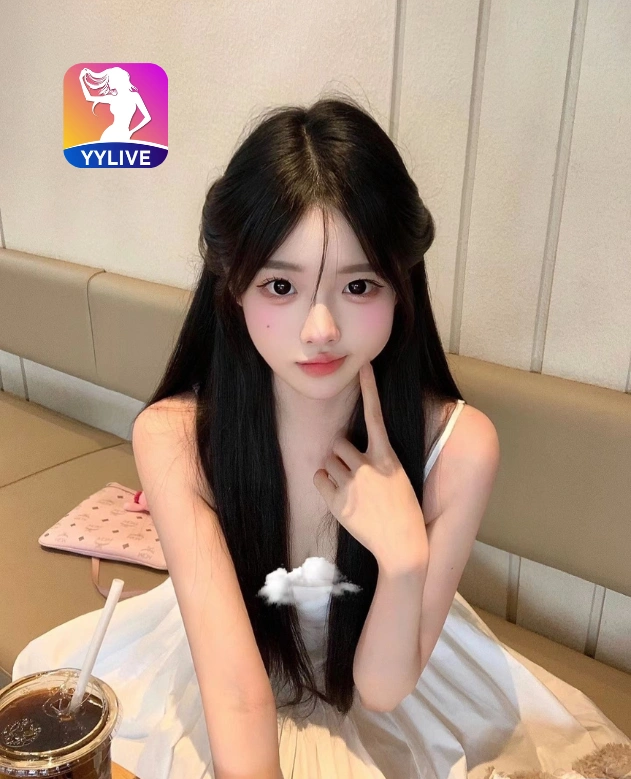 Ho Thi Nhi YYLIVE